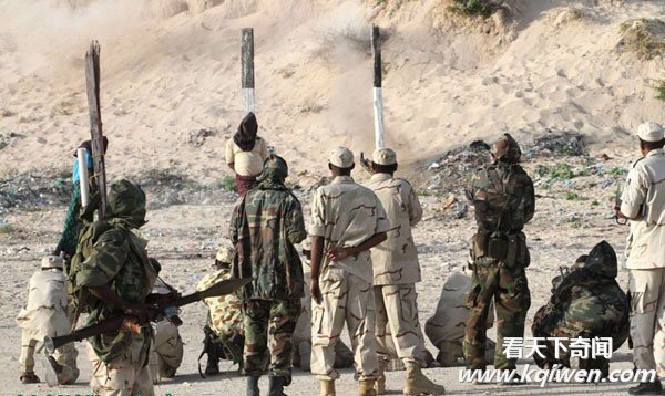 �����﹫��ǹ��ɱ��ʿ�����ֳ�ͼƬ(��ͼ)